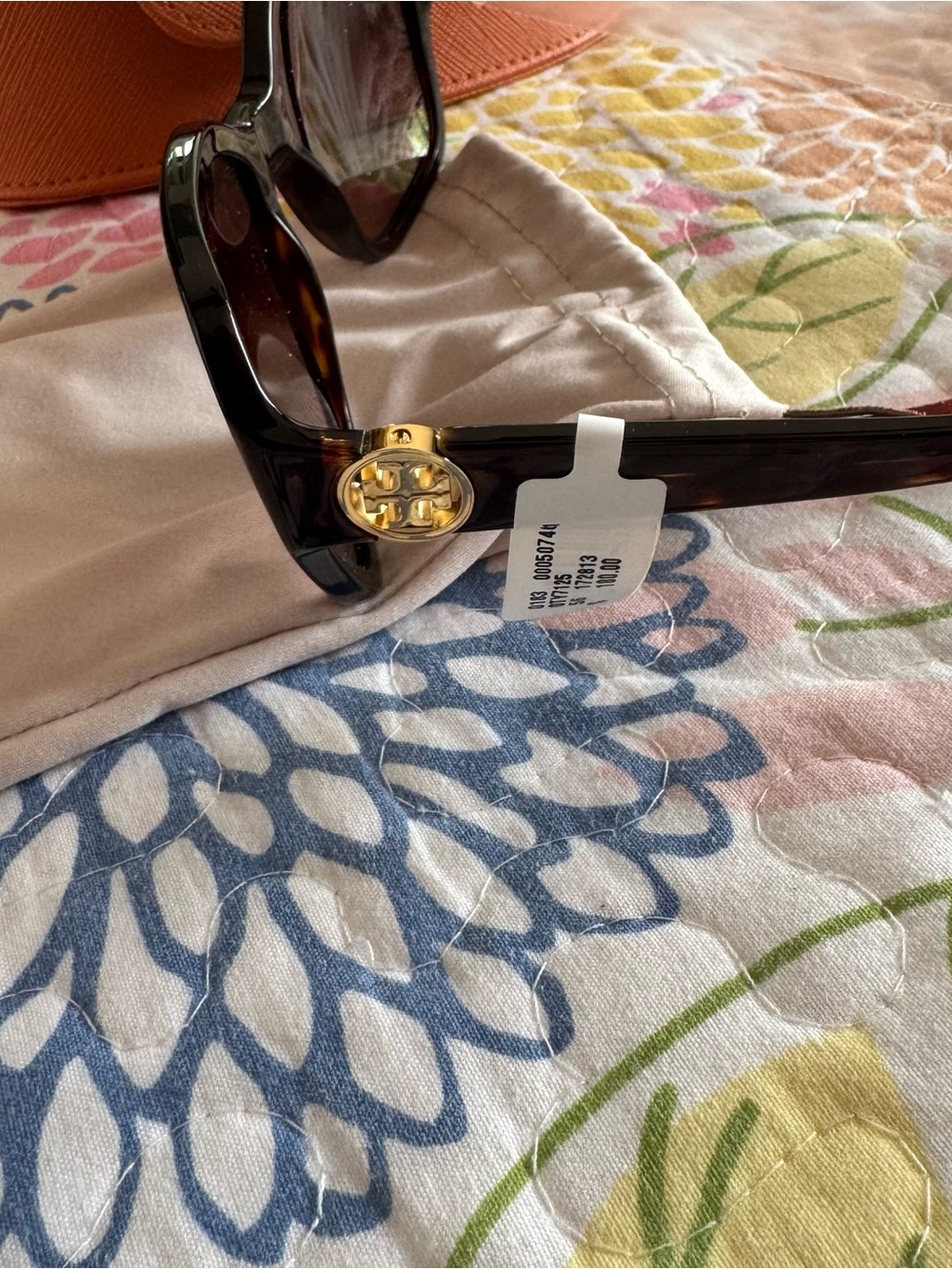 NWT womens Tory Burch tortoise sunglasses - Picture 2 of 4
